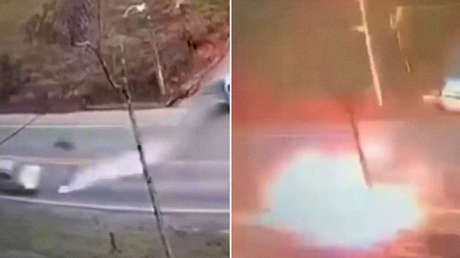 FUERTE VIDEO: Motociclista sobrevive a una violenta colisión doble e incendio