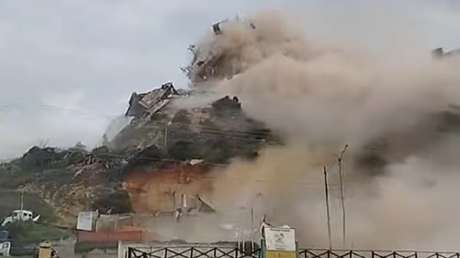 CHOCANTE VIDEO: Edificio se derrumba en segundos tras el doble terremoto en Venezuela