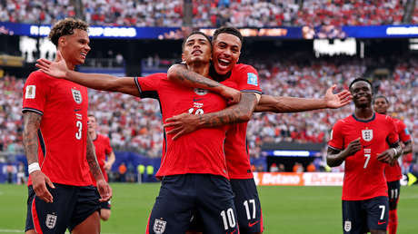 Inglaterra vence a Panamá y a sus miedos