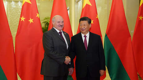 Xi Jinping y Lukashenko se reúnen en Pekín