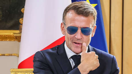 VIDEOS: Las gafas de sol de Macron reaparecen en París