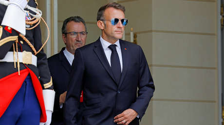 "¿Otra bofetada de Brigitte?": Opositor francés se burla de Macron y sus gafas oscuras