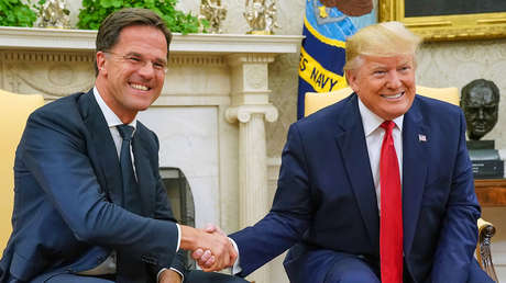 El jefe de la OTAN  asume su desliz tras llamar "papi" a Trump