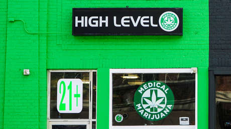 ¿Pincha la burbuja? La histórica caída del mercado legal de esta popular droga en EE.UU.