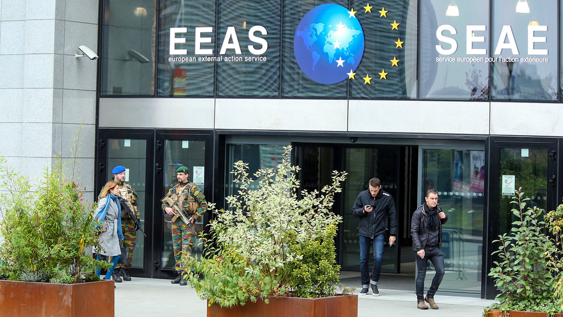 Falta de objetivos, favoritismo, déficit presupuestario, ambigüedad estructural: lo que carcome al servicio diplomático de la UE