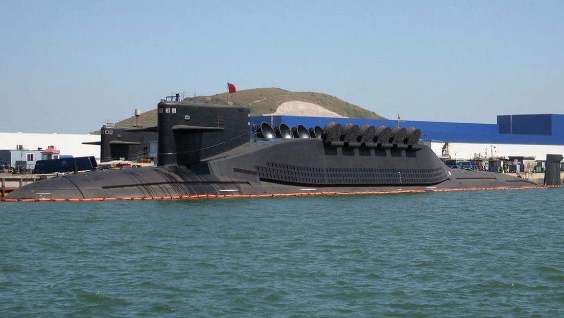 China ejecuta una rara e inédita prueba de misil estratégico desde un submarino