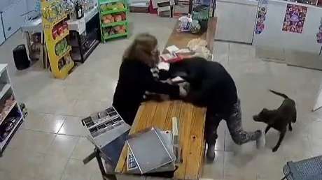 Terminó semidesnuda y volvió por más: el insólito intento de robo en Argentina (VIDEO)