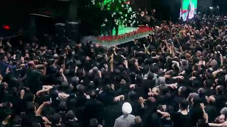 Mar de luto: impactantes imágenes de despedida de Alí Jameneí en Irán (VIDEO)