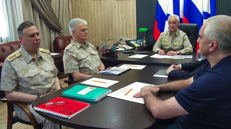 Ministro ruso de Defensa supervisa las fuerzas de una zona estratégica del país (VIDEO)
