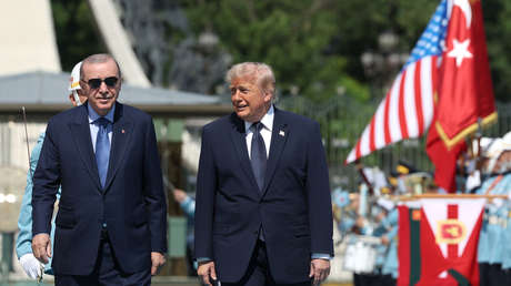 Trump: "Estaba muy decepcionado con la OTAN y no habría venido a la cumbre si no fuera por mi amigo"