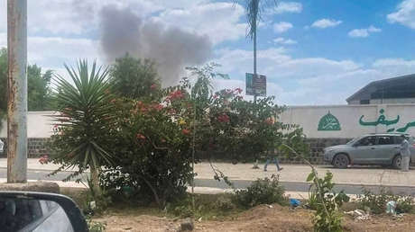 Los hutíes denuncian ataques aéreos contra la capital de Yemen