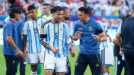 Scaloni desvela el misterio detrás de la charla con Leandro Paredes que se hizo viral