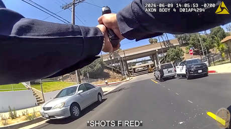 Policía protagoniza intenso tiroteo a la caza de un hombre armado en EE.UU. (VIDEO)