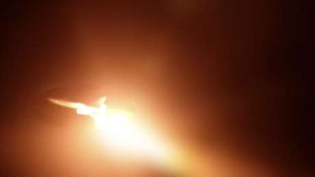 Irán muestra sus potentes ataques con drones contra bases de EE.UU. (VIDEO)