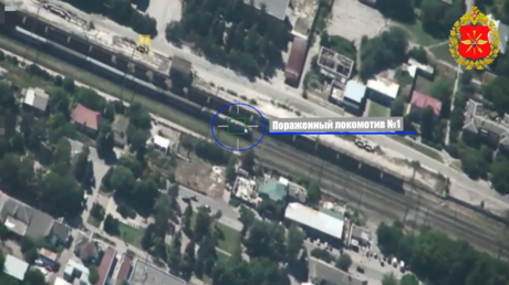 VIDEO: Dron ruso alcanza a una locomotora militar de Kiev