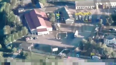 VIDEO: Drones rusos hacen añicos a un centro logístico de uso castrense al norte de Ucrania