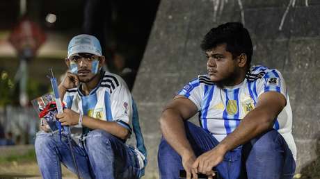 VIDEOS: Fanáticos de Argentina en un país lejano lloran y se desmayan tras la derrota en la final