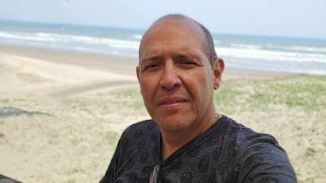 Matan a un periodista mexicano en Oaxaca mientras desayunaba