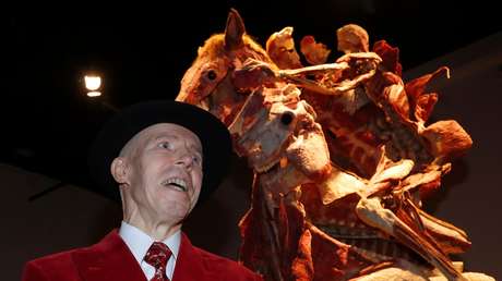 Fallece el 'Doctor Muerte', famoso por sus polémicas exposiciones de cadáveres