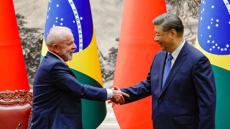 China apoya a Brasil frente a las "injerencias externas"