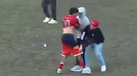 La ira de hinchas que no tiene límite (VIDEO)