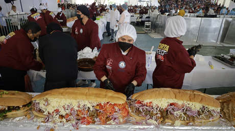 Así se elaboró en México la torta más grande del mundo (VIDEO)