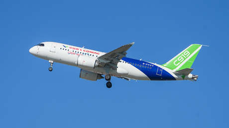 El dragón vuela alto: Así es el debut del avión chino que busca destronar a Airbus (VIDEOS)