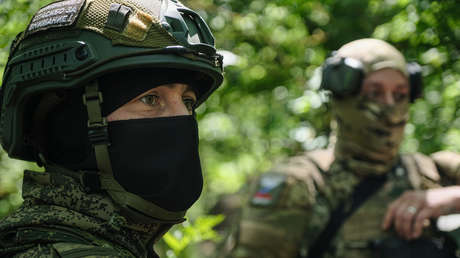 Dos semanas en la retaguardia enemiga: exploradores militares rusos ayudan a liberar importante localidad