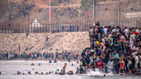 EN VIVO: Oleada de migrantes se dirige a Ceuta