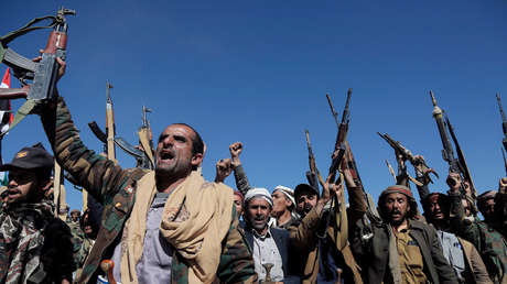 Arabia Saudita estaría preparando una ofensiva militar por mar y tierra contra los hutíes en Yemen