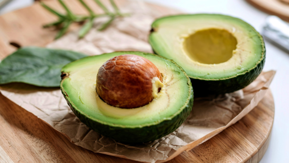 El aguacate cambia su sexo cada día y científicos por fin descubren por qué