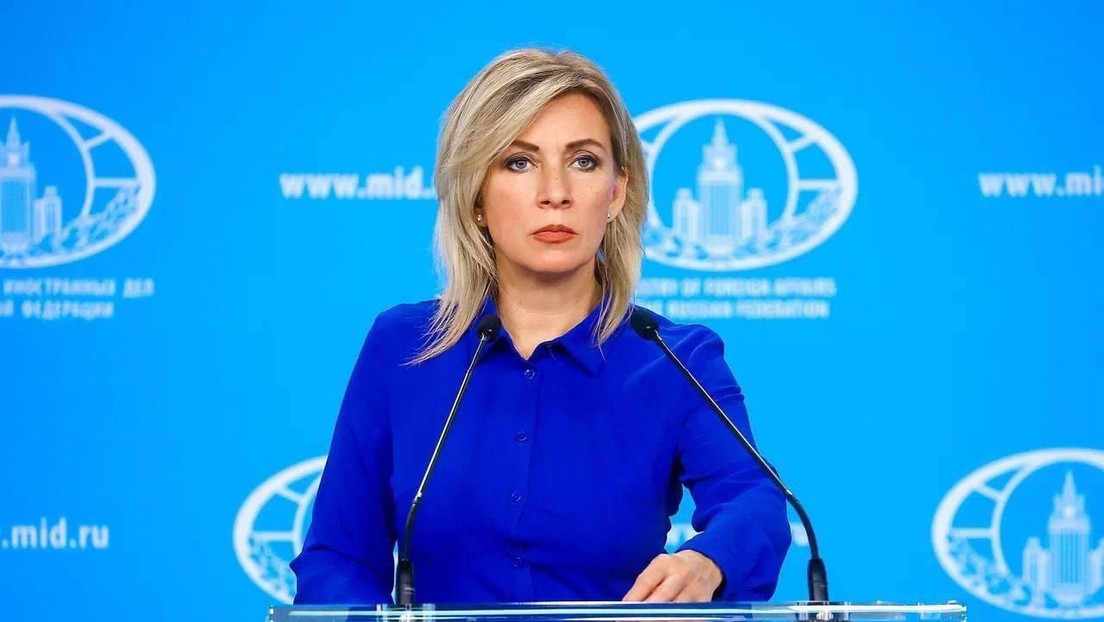 La fuerte reacción de Zajárova al periodista europeo que le preguntó a Zelenski cómo ayudarlo a 