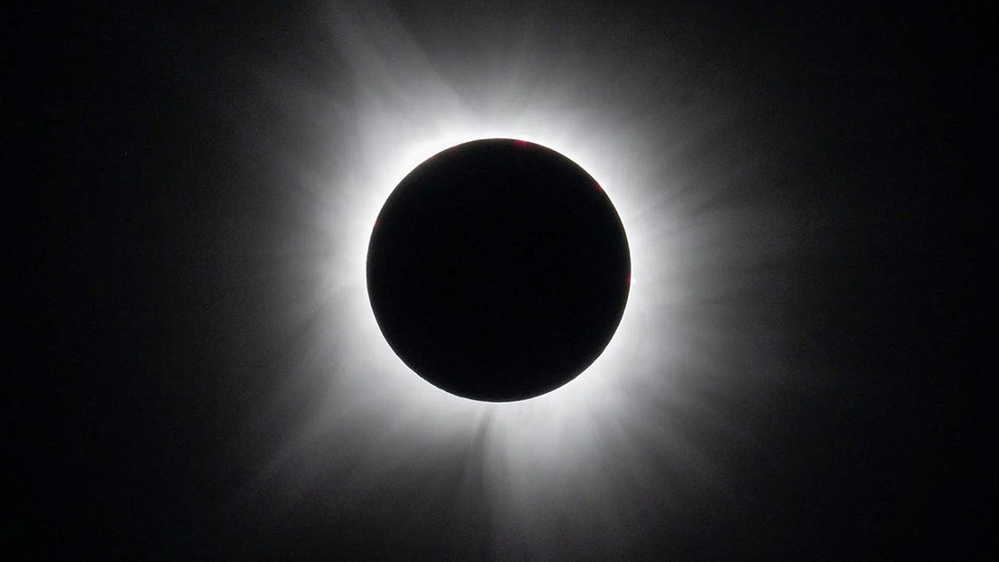 Cómo y dónde ver el próximo eclipse solar total