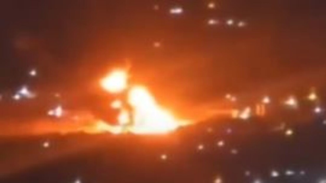 VIDEOS: Enorme explosión en un depósito de combustible en Irak