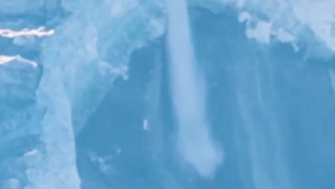 Momento exacto del colapso del glaciar que desató la tragedia en China y Nepal