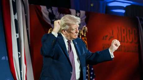 Trump se transforma en el 'Rey del Rock' con ayuda de la IA (FOTO)