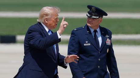 Hombre armado es detenido cerca de un campo de golf de Trump en vísperas de su llegada