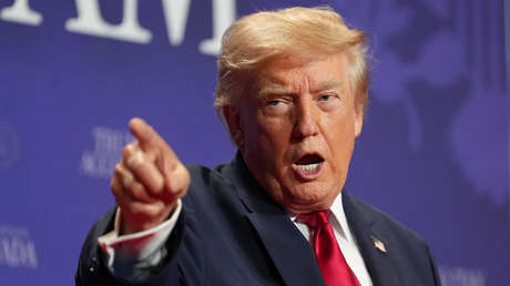 Trump tacha de "traidores" los reportes sobre la escasez de municiones en EE.UU. y los niega