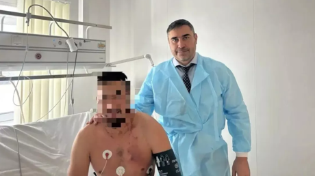 Un hombre es alcanzado por un rayo mientras huía de un oso en Siberia