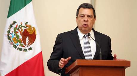 Detienen al exgobernador mexicano Ángel Aguirre por ocultar evidencias en el caso Ayotzinapa