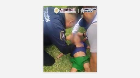 Héroe sin capa: instructor policial le salva la vida a un niño que cayó a un lago (VIDEO)