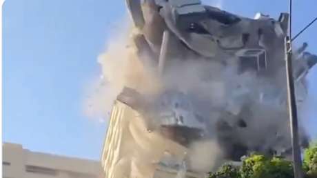 VIDEO: Colapsa parte de un hospital de Cali tras el fuerte sismo que sacudió a Colombia