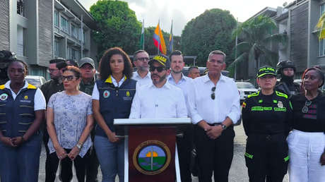 VIDEO: Un gesto desata el repudio contra De la Espriella luego del mortal terremoto en Colombia