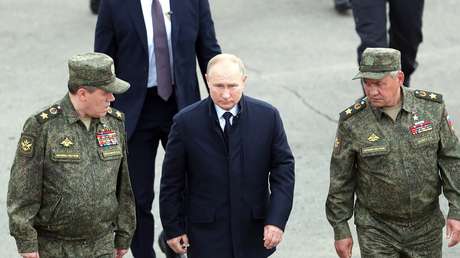 Putin llega a una ciudad rusa para participar en fase final de maniobras de la Flota del Pacífico