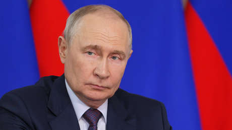 Putin encabeza la fase final de maniobras de la Flota rusa del Pacífico