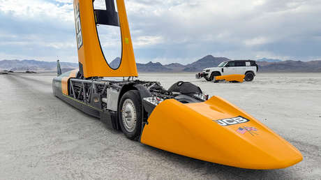 A más de 650 km/h: este vehículo arrasa con el récord de velocidad en tierra (VIDEOS)