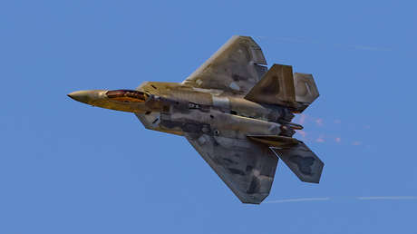 China crea modelo de IA para que sus misiles detecten los cazas furtivos F-22 y F-35 de EE.UU.
