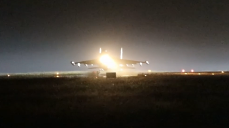 VIDEO: Cuando la noche se vuelve "aliada y amiga" de las FF.AA. rusas