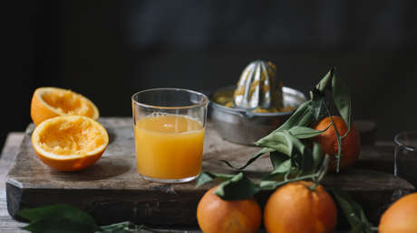 Beber jugo de naranja a diario podría hacer esto con tus genes