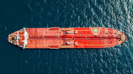 Bloomberg: Un petrolero con bandera griega es atacado en el mar Negro